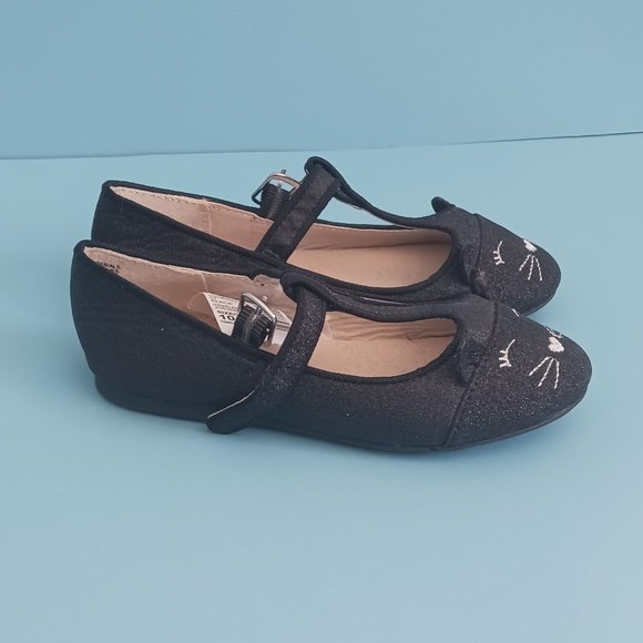 Girls size 10 shoes - Picture 2 of 4